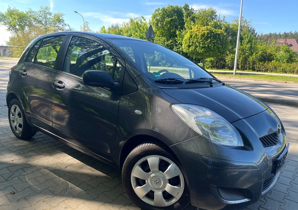 Toyota Yaris cena 19900 przebieg: 133000, rok produkcji 2009 z Pruszków małe 211